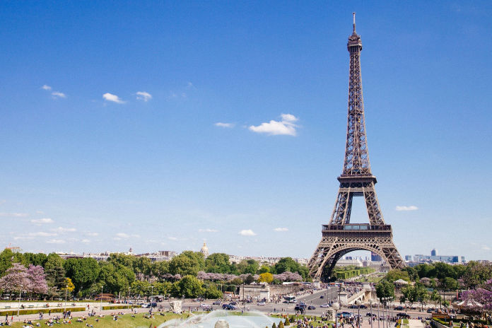 Torre Eiffel en Paris, Francia